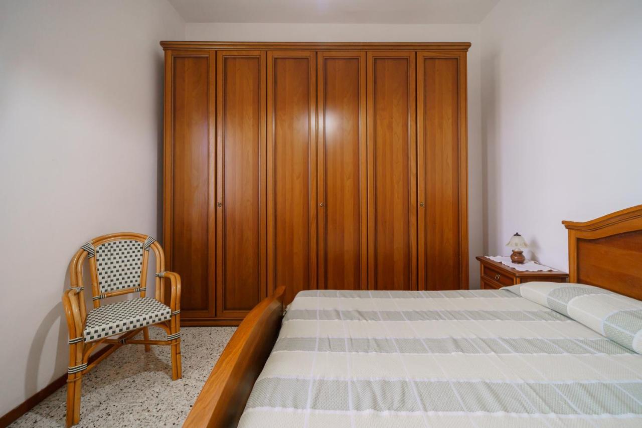 Trilocale Sara Apartment Портоферайо Екстериор снимка